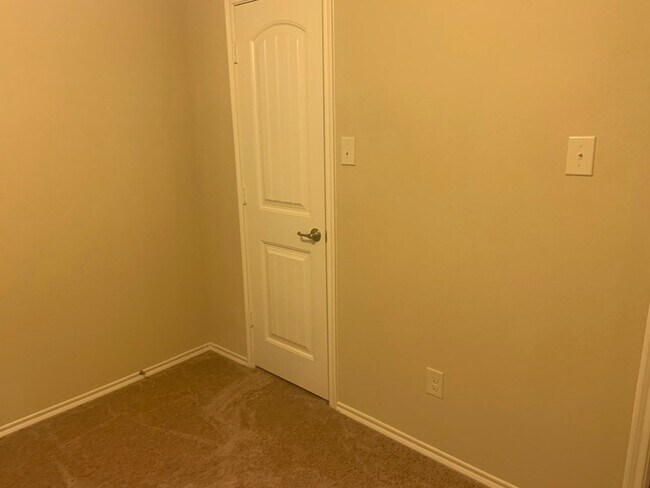 Foto del edificio - 9933 Beaver Dam Ln