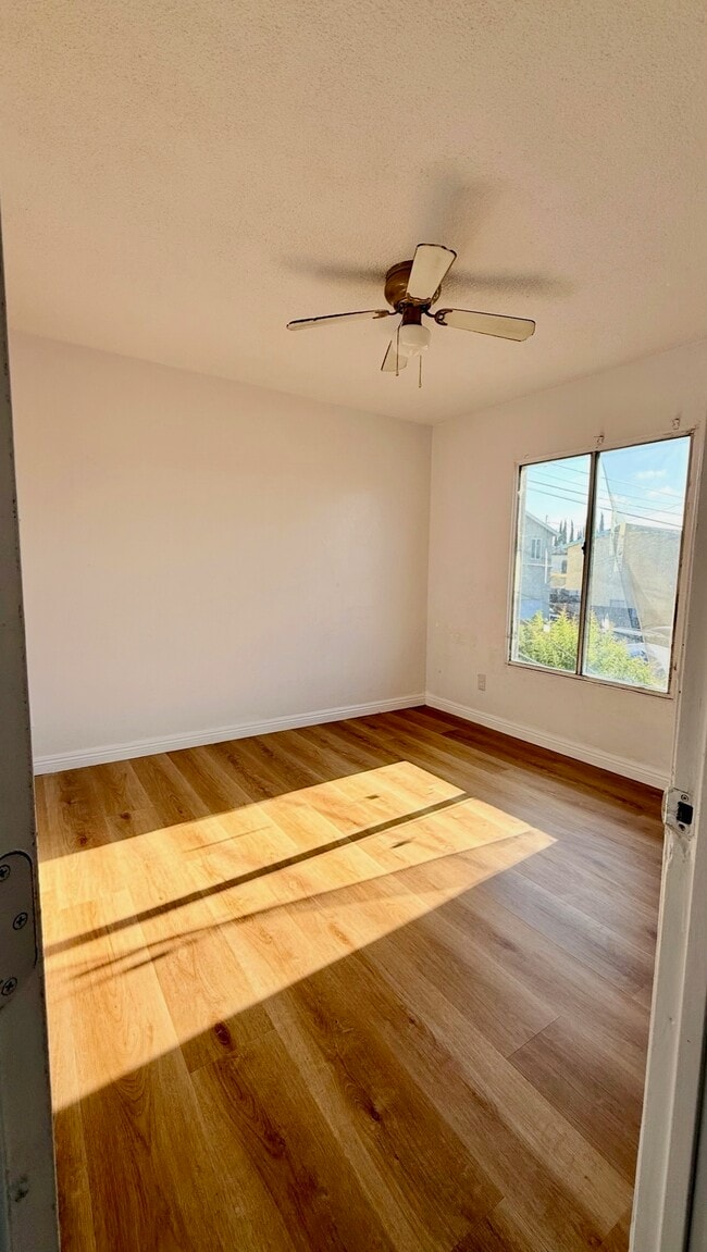 Building Photo - 124 W 95th St