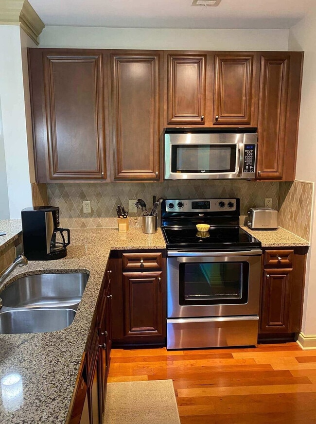 Building Photo - 3000 Renaissance Park Pl