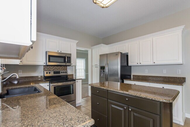 Foto del edificio - 8301 Tonawanda Dr