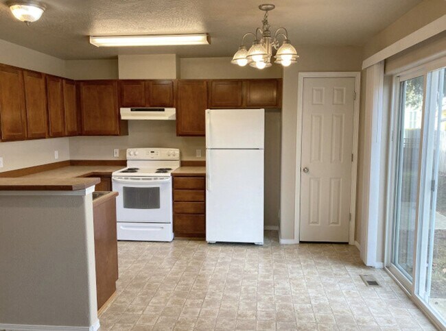 Foto del edificio - 114 N Bowdish Rd