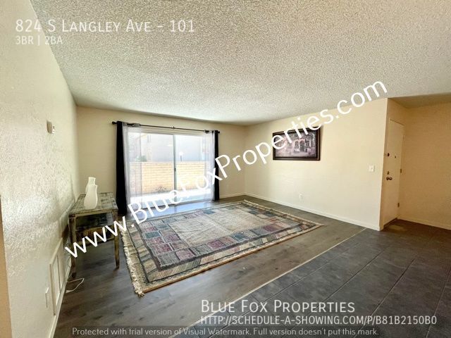 Building Photo - 824 S Langley Ave Unit 101