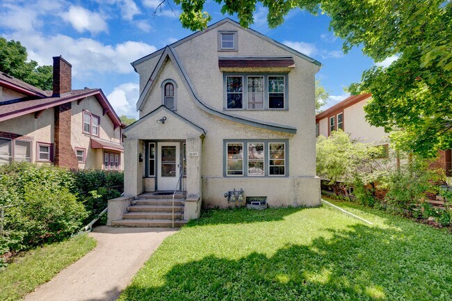 Foto del edificio - 3649 3rd Ave S