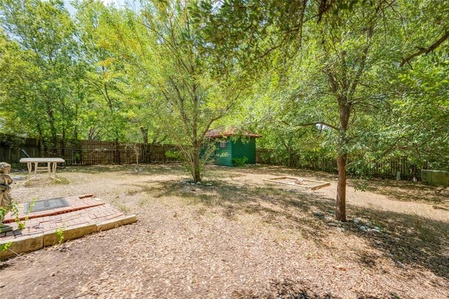 Building Photo - 8408 Romney Rd