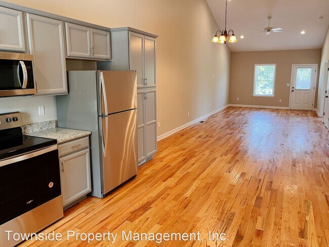 Building Photo - 3 br, 2.5 bath House - 109 Mt. Tabor Rd.