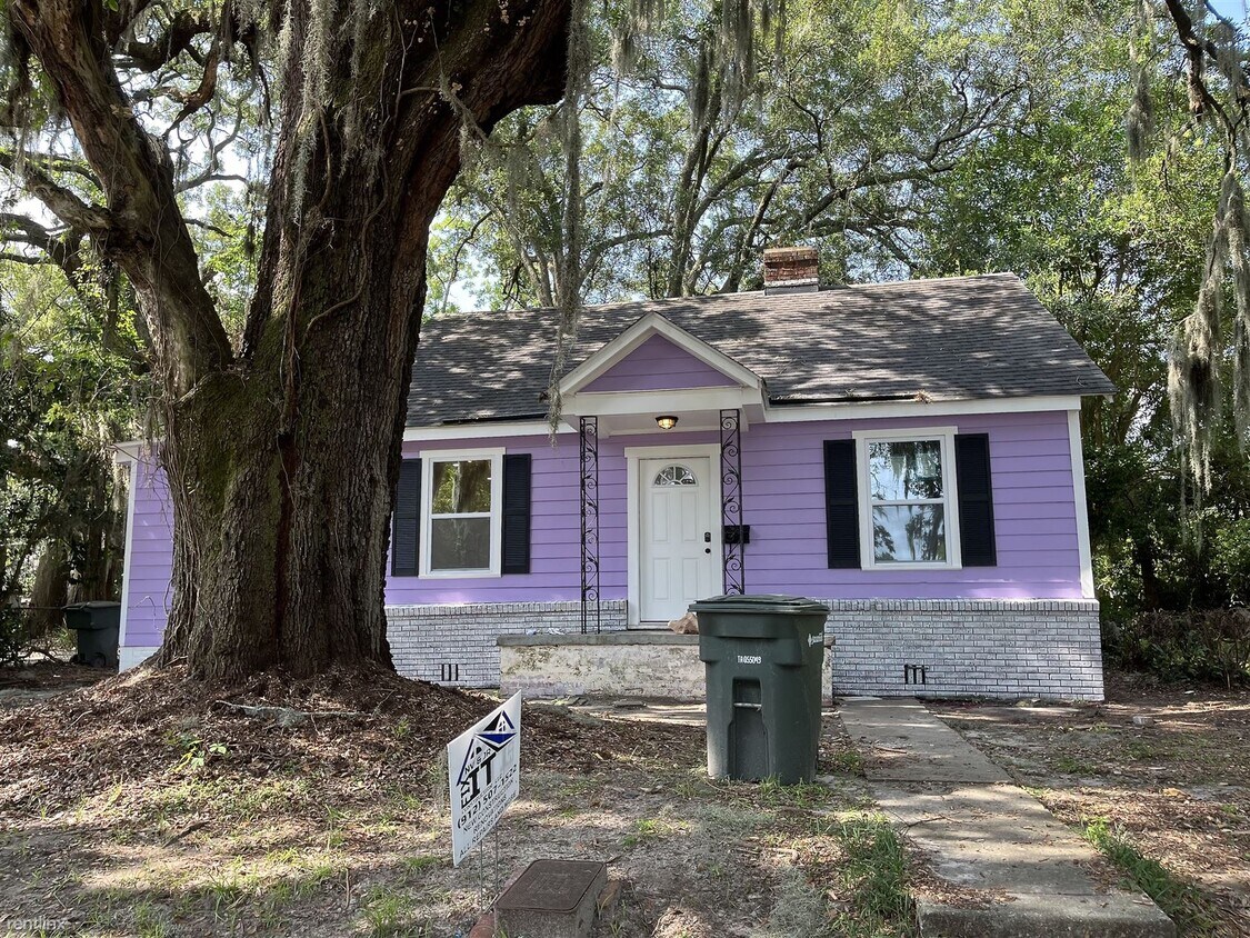 Building Photo - 3 br, 2 bath House - 1105 East 69th Street