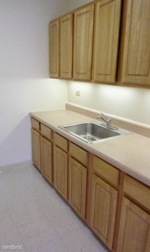 Primary Photo - 740 Cranford Ave