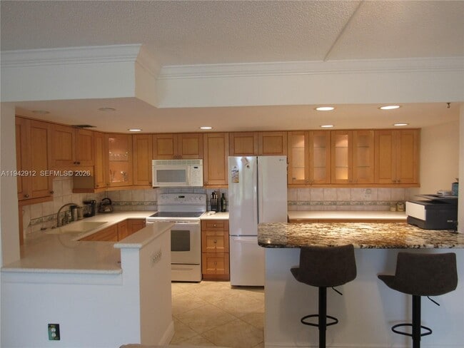 Foto del edificio - 1101 River Reach Dr