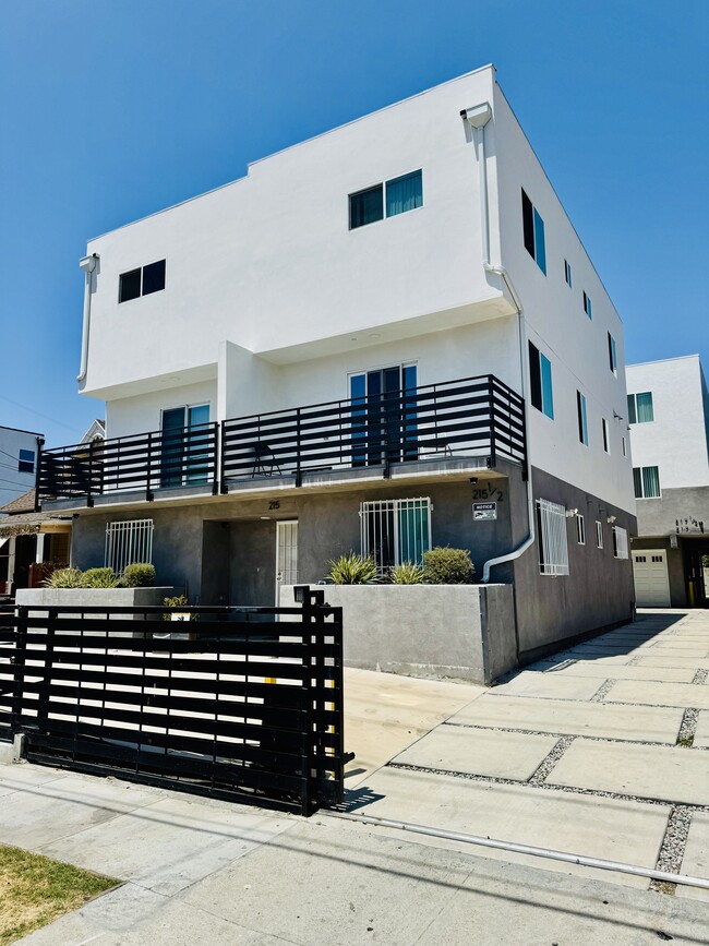 Foto del edificio - 2-212 E 29th St