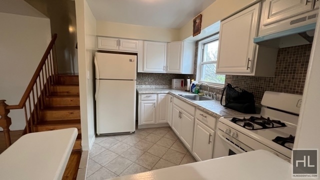 BEAUTIFUL SUNNY & LARGE DUPLEX 2 BEDROOM ... - BEAUTIFUL SUNNY & LARGE  DUPLEX 2 BEDROOM ...