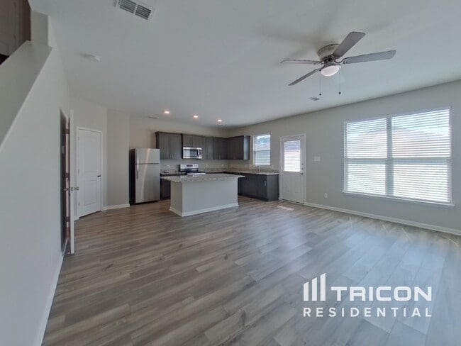 Foto del edificio - 630 Delta Downs Dr