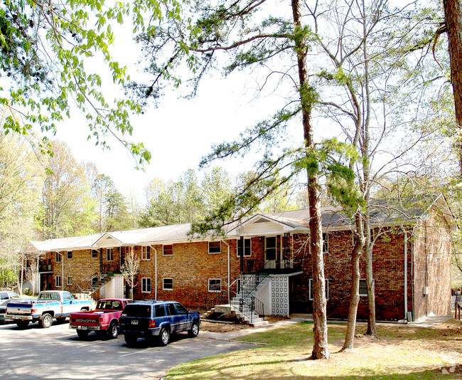 Building Photo - Bellwood Apartments