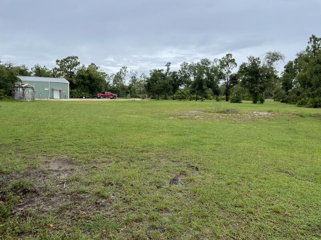 Foto del edificio - 5144 NE Country Ranches Rd