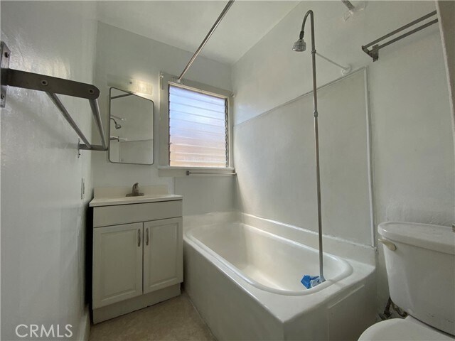Foto del edificio - 1714 Gillette Crescent