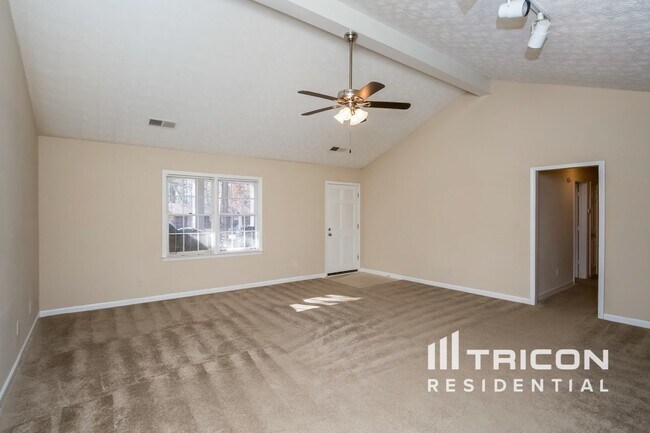 Building Photo - 1631 Quail Run SW