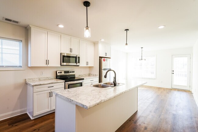 Foto del edificio - 380 Baldwin Ln