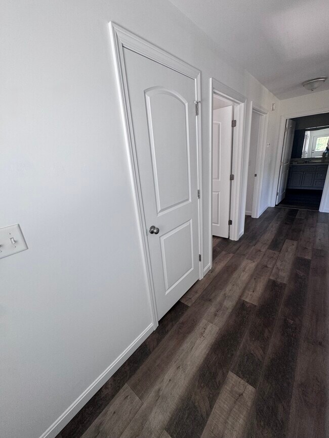 Foto del edificio - 5 Oak Ln