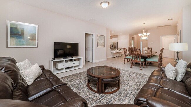 Foto del edificio - 5160 Oakbourne Ave