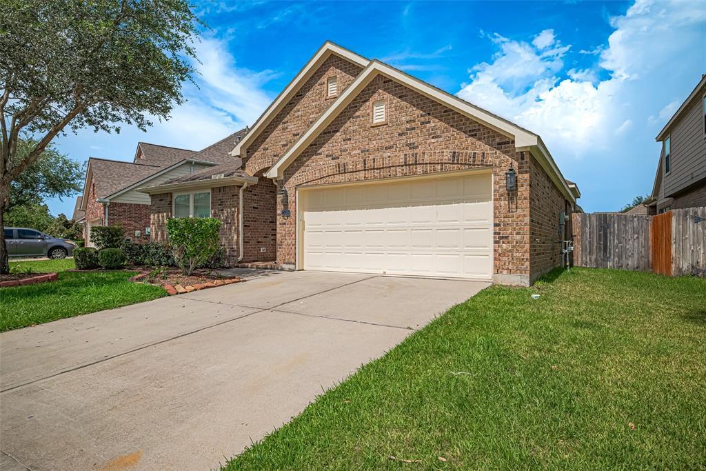Primary Photo - 13315 Peach Orchard Ln