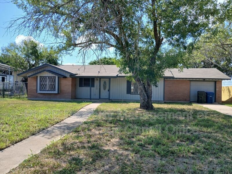 Primary Photo - 10609 Kingwood Dr