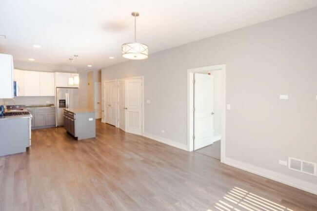 Foto del edificio - 1 bedroom in Glenview IL 60025