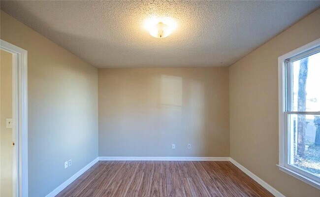 Building Photo - 1616 Cranberry Hill Ln