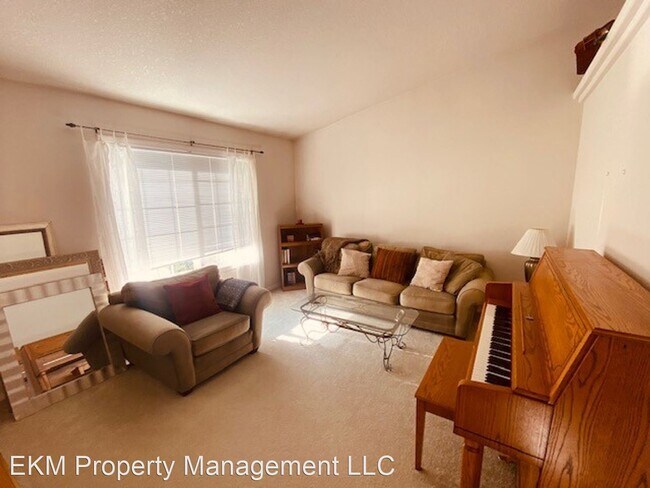 Foto del edificio - 3 br, 2 bath House - 4416 NE 133rd Ct.