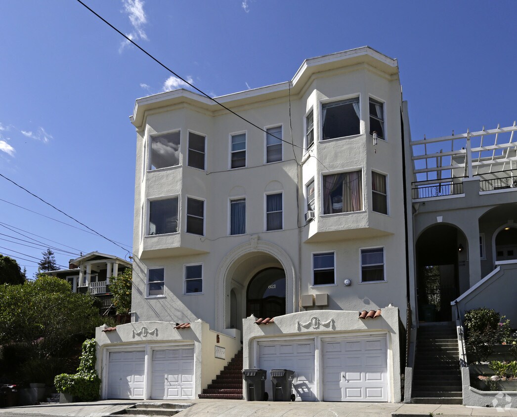 Primary Photo - 621 Valle Vista Ave