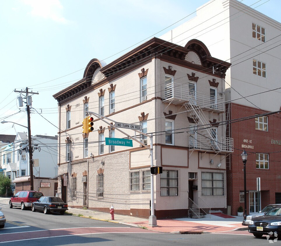 4909 Broadway, Union City, NJ 07087 Apartments in Union City, NJ