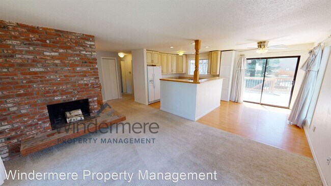 Foto del edificio - 4 br, 2 bath House - 1016 Brevor Dr