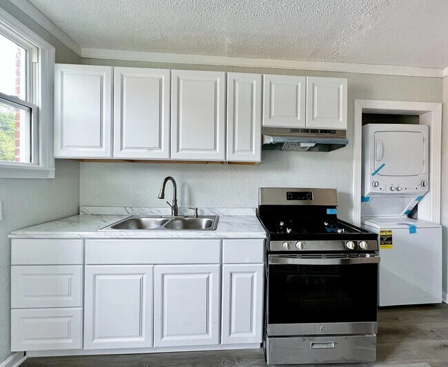 Foto del edificio - 3398 Southmont Dr