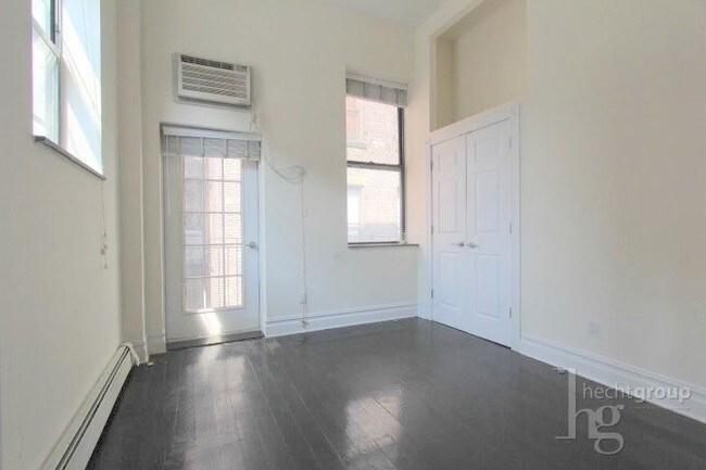 Building Photo - 312 Bowery