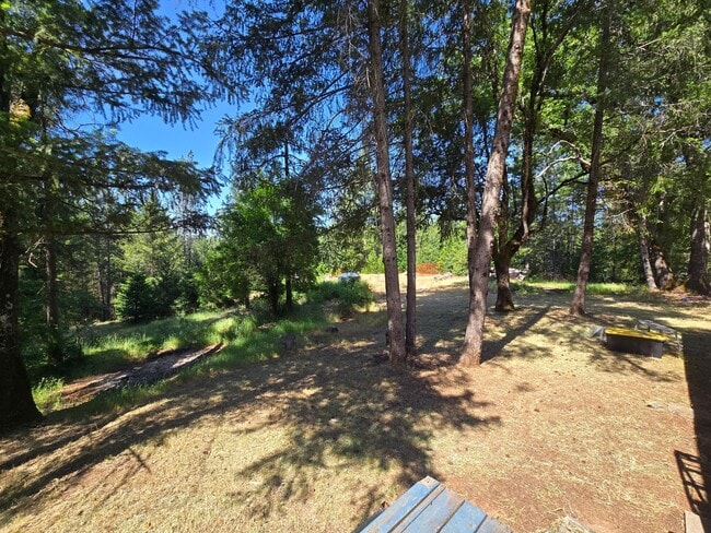 Building Photo - Charming 3-bedroom, 2-bathroom house locat...