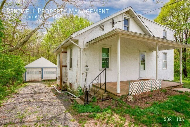 Building Photo - 5br 1ba Single Home, Evansburg State Park,...
