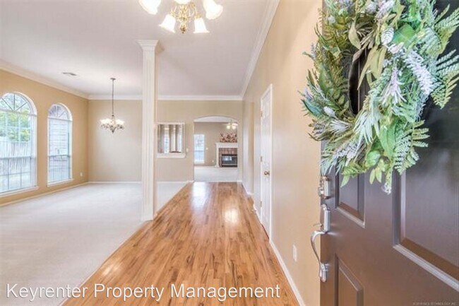 Foto del edificio - 4 br, 2 bath House - 11125 S Joplin Ave