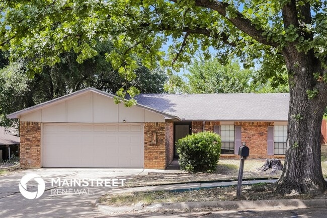 Building Photo - 6515 Forestview Dr
