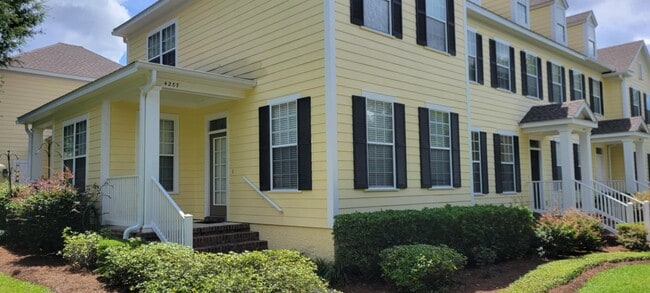 Foto del edificio - 4287 Four Oaks Blvd