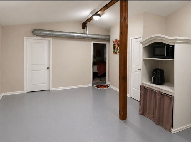 Building Photo - Rental Available: 427D General Mouton Lafayette