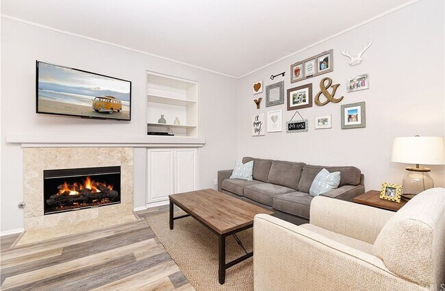 Building Photo - 20 Trofello Ln