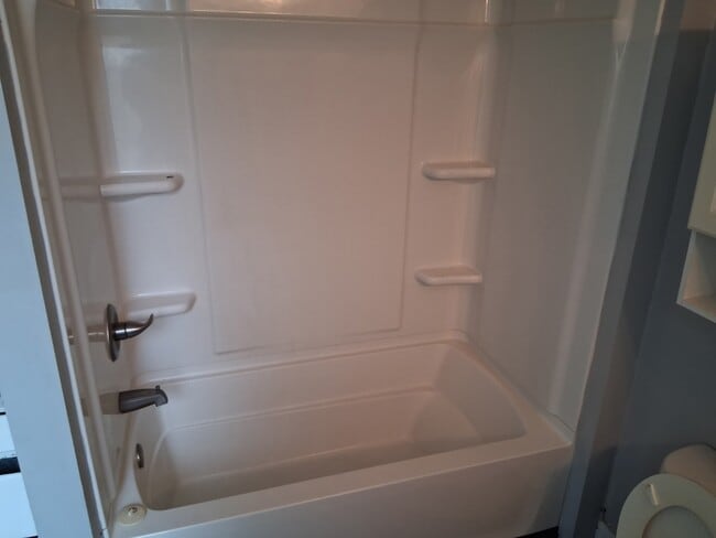 Building Photo - 201 N 20th St