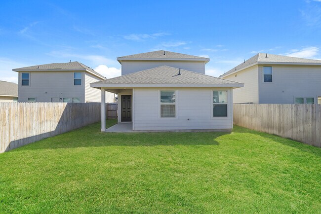 Foto del edificio - 9327 Dogwood Hill