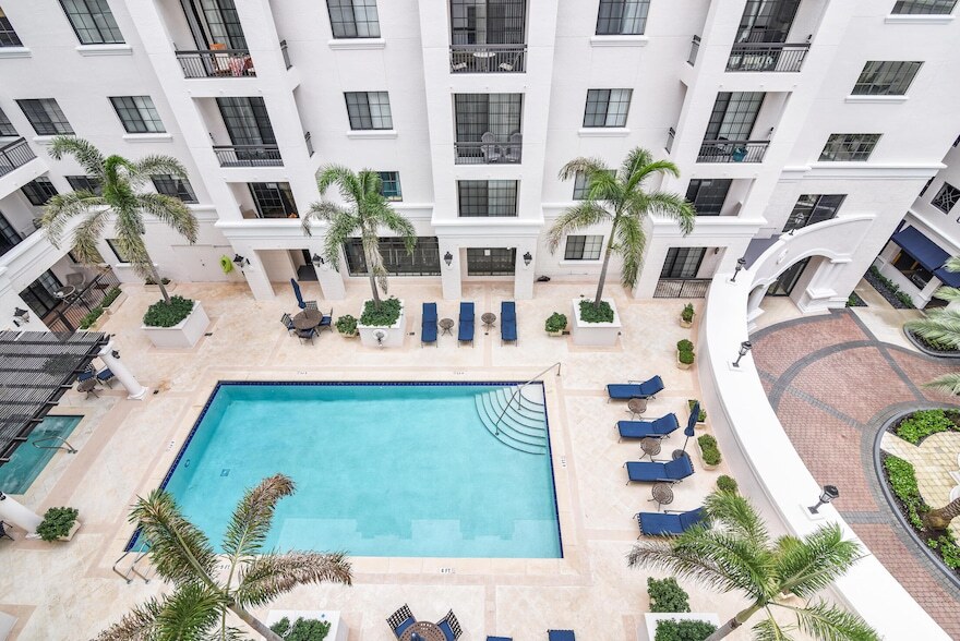 Photo - 233 S Federal Highway Unit 604