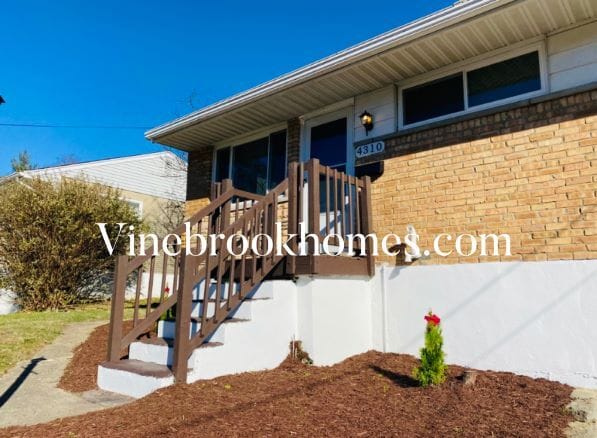 Primary Photo - 4310 Sunburst Ln