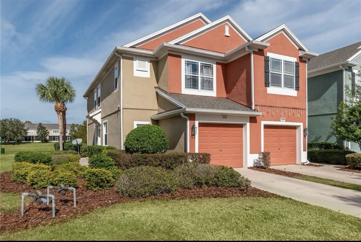 Foto principal - 4950 SW 45th Cir