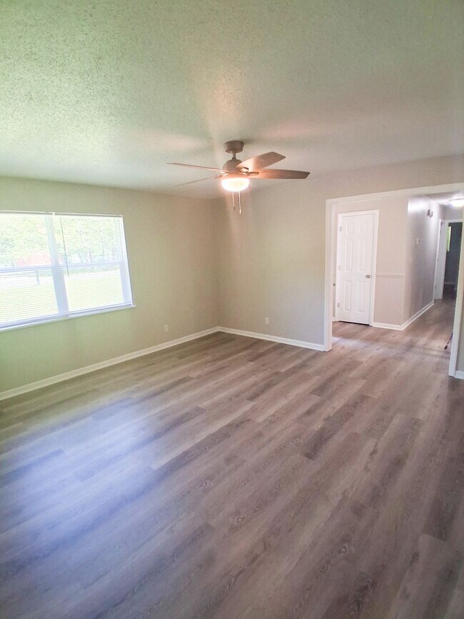 Building Photo - Completely Remodeled 4-Bedroom 2-Bath home...