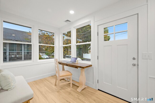 Foto del edificio - 17 W Orland St