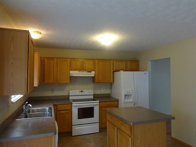 Building Photo - 5635 Tarben Woods Ct