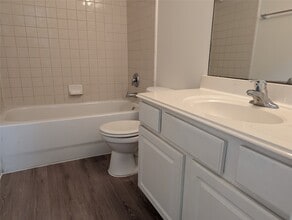 Building Photo - 5618 Savannah Woods Ln