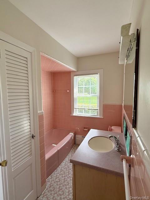 Building Photo - 70 Mulberry St