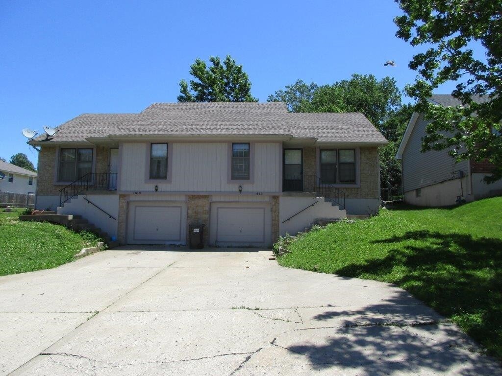 Foto principal - 7015 Orchard St